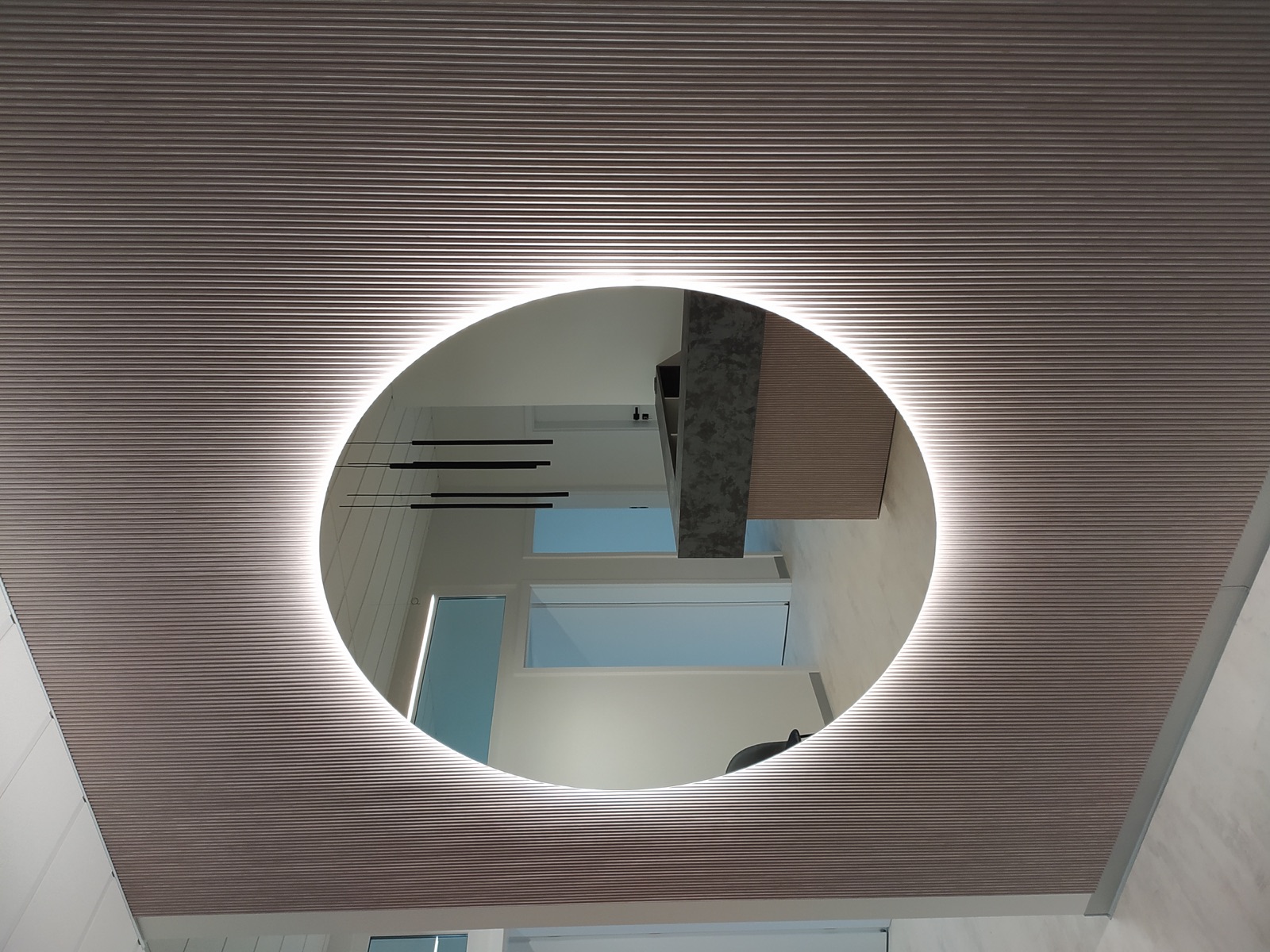 LED veidrodžio darbų pavyzdys